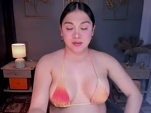 MaxeneCullens online show from 11, 10, 2025