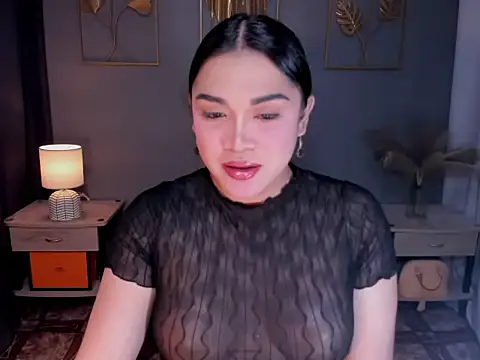 MaxeneCullens online show from 12, 11, 2025