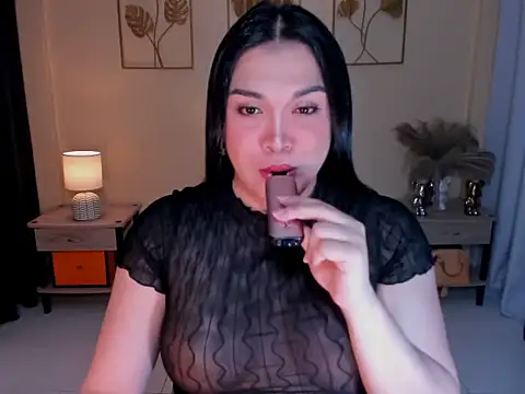 MaxeneCullens online show from 19, 1, 2026