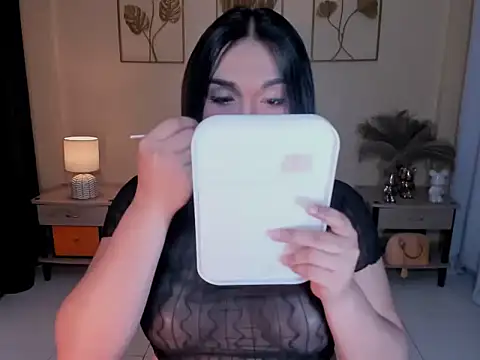 MaxeneCullens online show from 28, 5, 2026