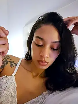 Leaberry online show from 3, 2, 2026