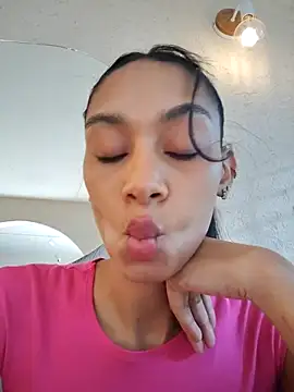 Leaberry online show from 3, 3, 2026