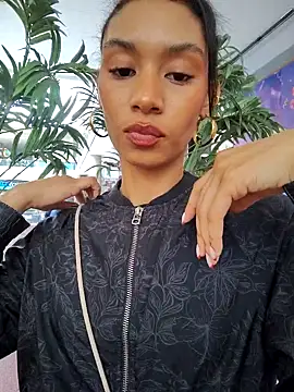 Leaberry online show from 18, 11, 2025