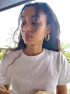 Leaberry online show from 28, 10, 2025