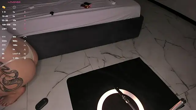 Snapshot of Devil_Minds chatting on 9, 10, 2025 Devil Minds online show from 9, 10, 2025