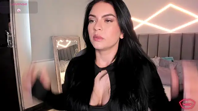 Snapshot of Veronicalanx1 chatting on 8, 5, 2026 Veronicalanx1 online show from 8, 5, 2026