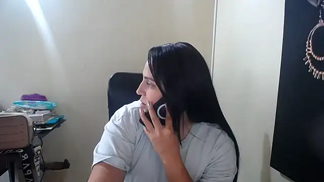 kendall 52 online show from 27, 2, 2025