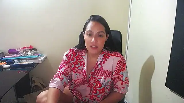 kendall 52 online show from 8, 1, 2025