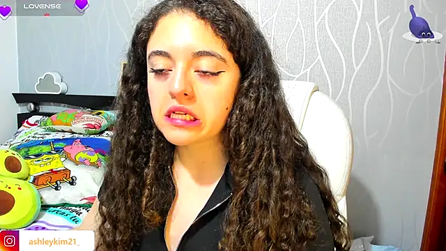 AshleyKim  online show from 15, 11, 2025