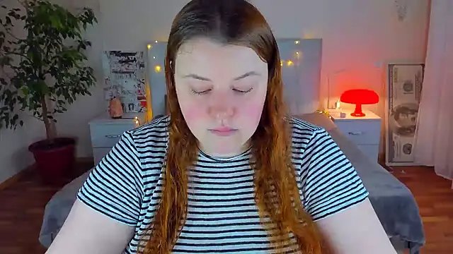 PolinaSalvatore online show from 5, 4, 2026