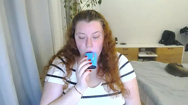 PolinaSalvatore online show from 15, 4, 2026