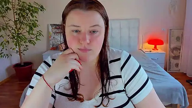 Snapshot of PolinaSalvatore chatting on 20, 5, 2026 PolinaSalvatore online show from 20, 5, 2026