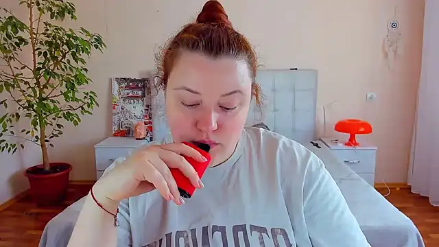 Snapshot of PolinaSalvatore chatting on 25, 5, 2026 PolinaSalvatore online show from 25, 5, 2026