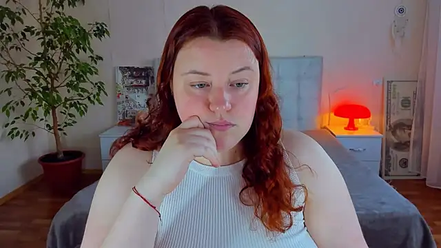 Snapshot of PolinaSalvatore chatting on 9, 6, 2026 PolinaSalvatore online show from 9, 6, 2026