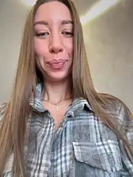 EvaCatt online show from 12, 2, 2026