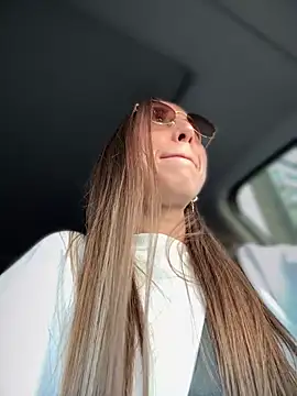 EvaCatt online show from 1, 4, 2026