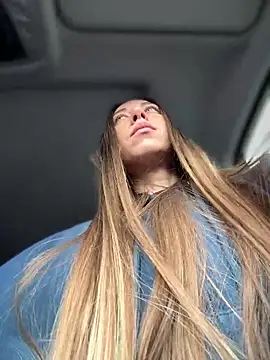 EvaCatt online show from 6, 4, 2026