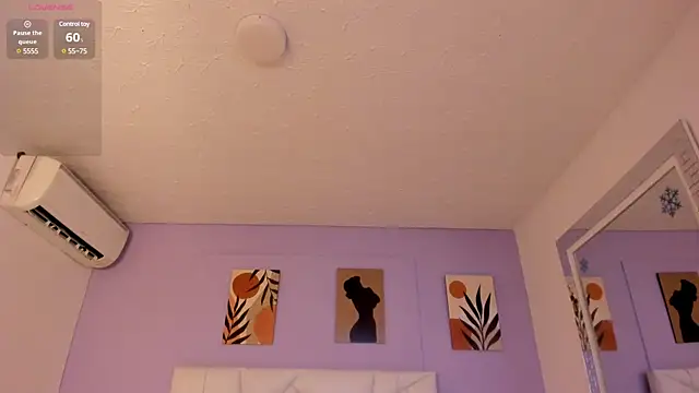 Snapshot of cinthya11 chatting on 31, 12, 2024 cinthya11 online show from 31, 12, 2024