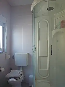 U prolazu online show from 24, 3, 2026