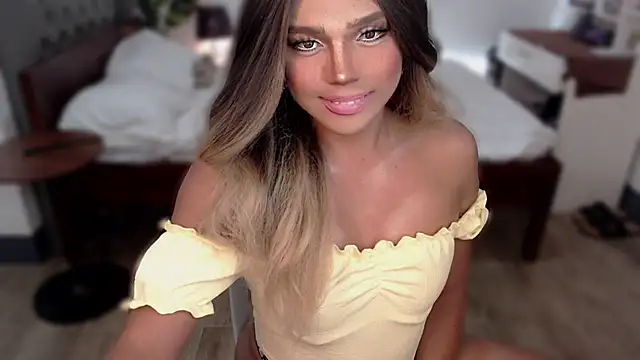 liaa lurrecams online show from 9, 7, 2026