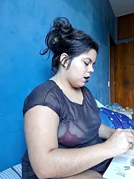 niCuNin online show from 10, 11, 2025