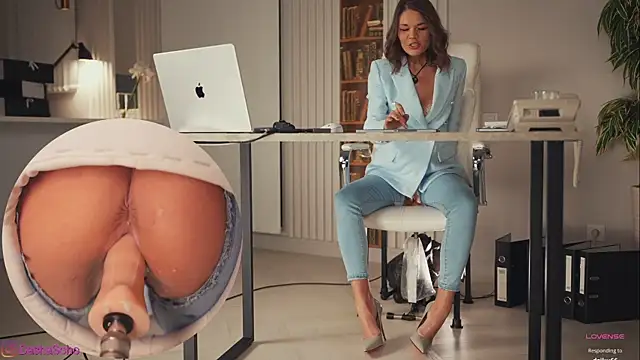 art porno online show from 9, 4, 2026