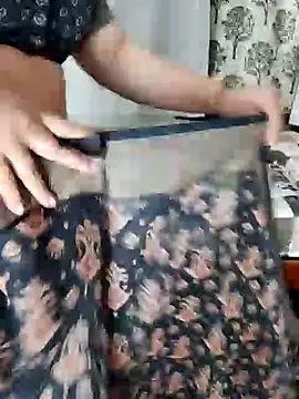 Indian desi wife online show from 25, 1, 2025