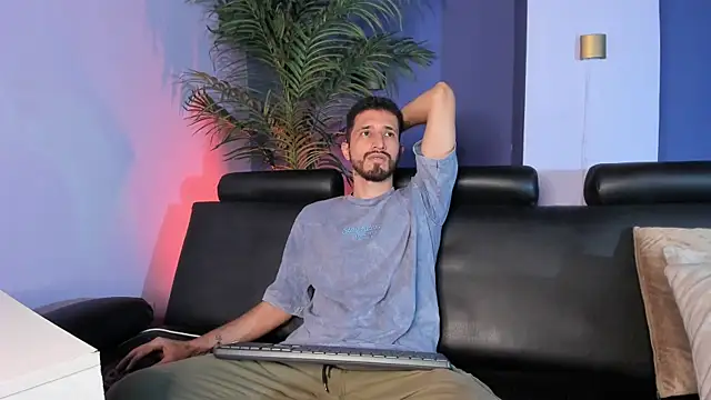 sam bisex online show from 1, 4, 2026