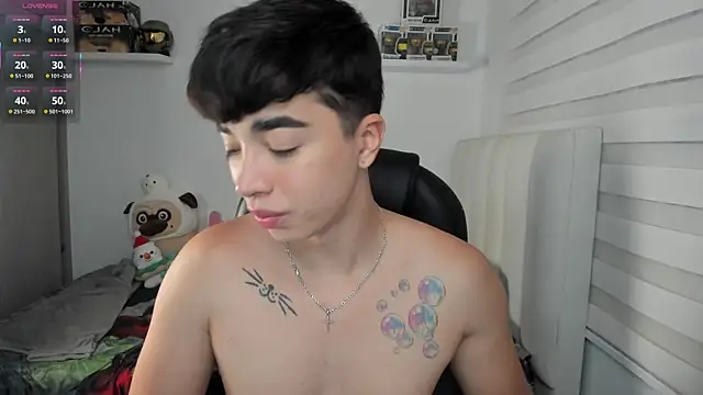 santy7v7 online show from 2, 4, 2026