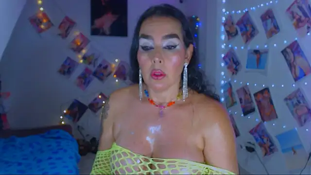 Snapshot of sweet_vanessa_22 chatting on 18, 3, 2025 sweet vanessa 22 online show from 18, 3, 2025