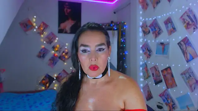 Snapshot of sweet_vanessa_22 chatting on 8, 3, 2025 sweet vanessa 22 online show from 8, 3, 2025