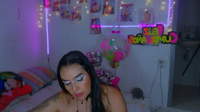 Snapshot of sweet_vanessa_22 chatting on 7, 12, 2024 sweet vanessa 22 online show from 7, 12, 2024