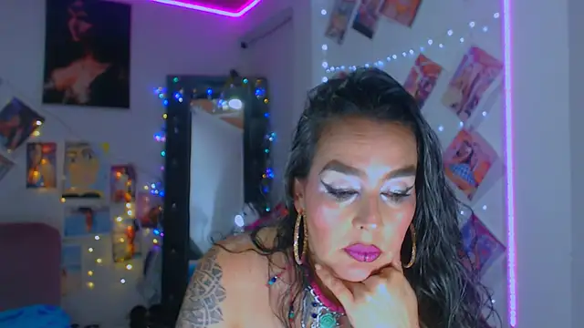 Snapshot of sweet_vanessa_22 chatting on 19, 10, 2025 sweet vanessa 22 online show from 19, 10, 2025