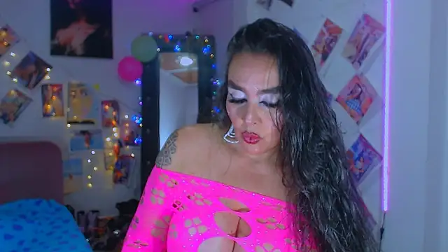 sweet vanessa 22 online show from 5, 12, 2025