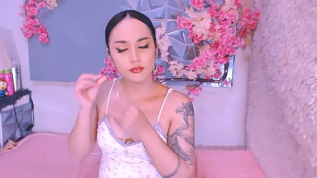 Oriental Tiara online show from 16, 1, 2026