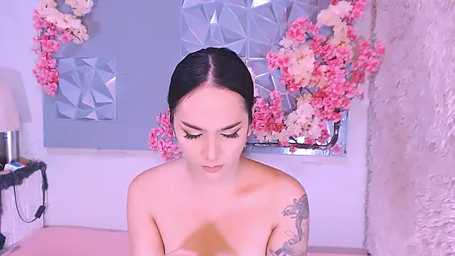 Oriental Tiara online show from 11, 1, 2026