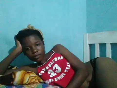 sweetchic  online show from 12, 3, 2025