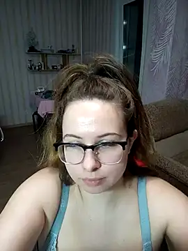 Snapshot of DienkaGreen chatting on 25, 2, 2025 DienkaGreen online show from 25, 2, 2025