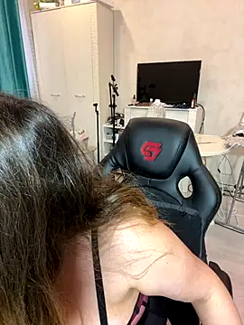 DienkaGreen online show from 17, 11, 2025