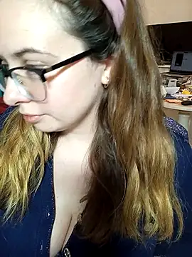 DienkaGreen online show from 9, 11, 2025