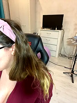 DienkaGreen online show from 30, 11, 2025