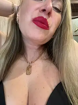 Snapshot of Kittenforyou chatting on 2, 6, 2026 Kittenforyou online show from 2, 6, 2026