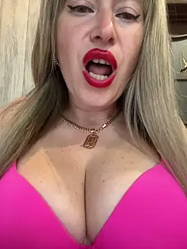 Snapshot of Kittenforyou chatting on 25, 5, 2026 Kittenforyou online show from 25, 5, 2026