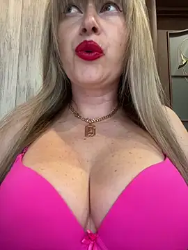 Snapshot of Kittenforyou chatting on 19, 5, 2026 Kittenforyou online show from 19, 5, 2026