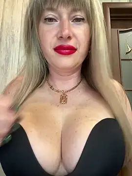 Snapshot of Kittenforyou chatting on 24, 5, 2026 Kittenforyou online show from 24, 5, 2026