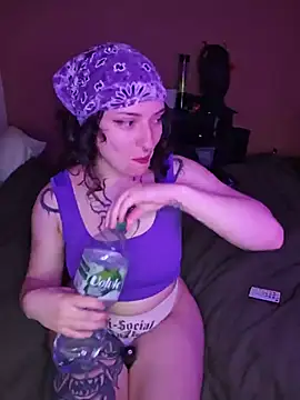 Snapshot of Moxxxie chatting on 5, 6, 2026 Moxxxie online show from 5, 6, 2026