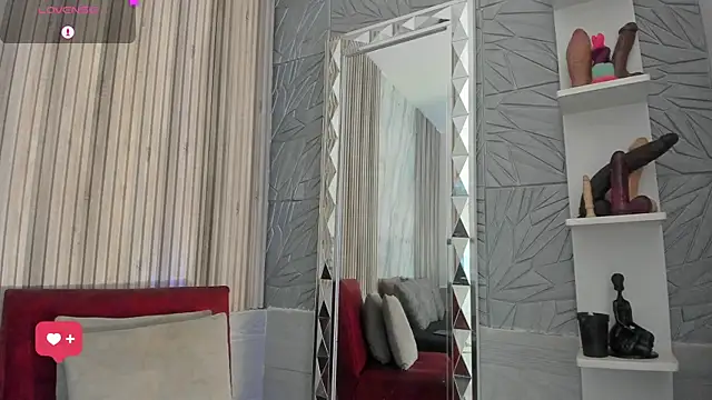 Snapshot of BriannaChelsea chatting on 25, 6, 2026 BriannaChelsea online show from 25, 6, 2026