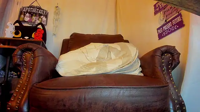 danidollxxx online show from 17, 10, 2025