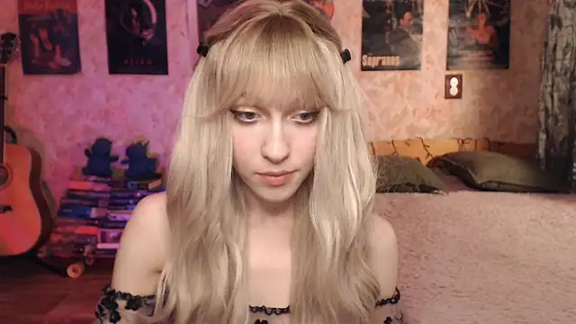 Friendly Ellie online show from 4, 2, 2025
