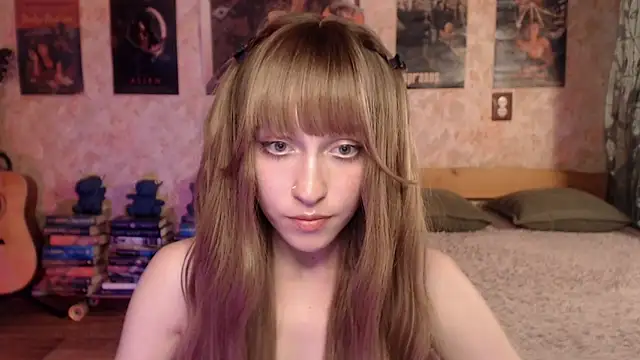 Snapshot of Friendly_Ellie chatting on 8, 6, 2026 Friendly Ellie online show from 8, 6, 2026